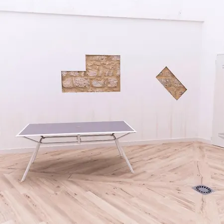 Julio Burell, 74 Apartment *