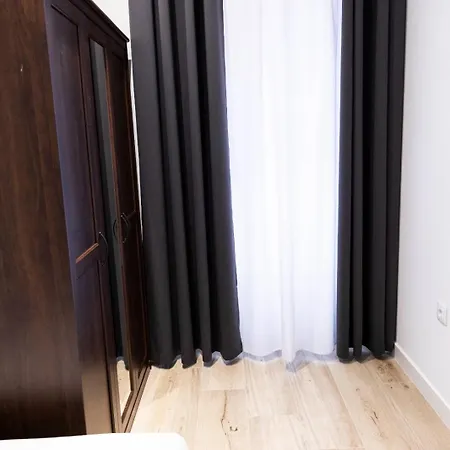 Julio Burell, 74 Apartment *