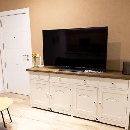 Apartment Julio Burell, 74 *